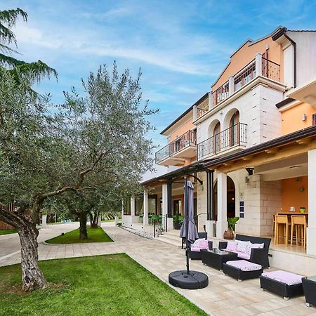 Villa Dobravac Wine Estate Ровин Екстериор снимка